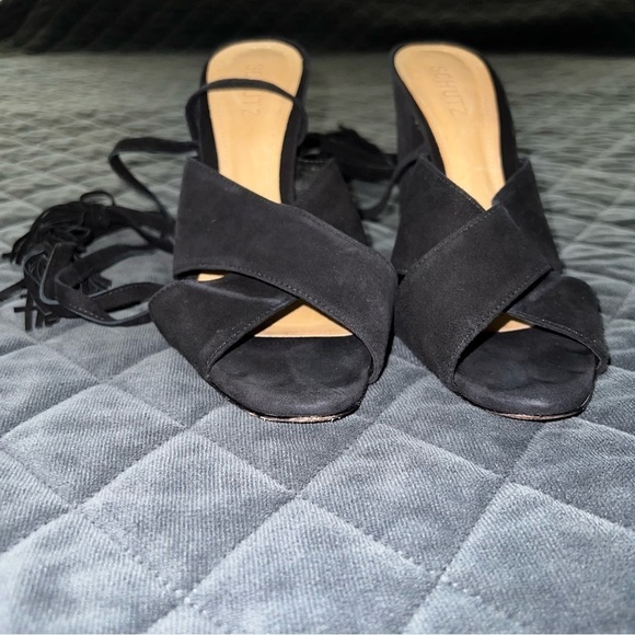 Schutz heels Women 8.5 Shoes Revolve Black Suede Tassel Block Open Toe Strappy - Picture 3 of 14